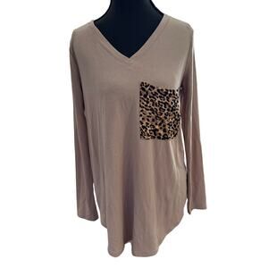 Zenana Long Sleeve Khaki V-neck Tunic With Leopard Print Pocket Sz Small